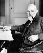 De Sitter negli anni '20 ipotizzò un universo con densità di materia costante, ma in espansione.