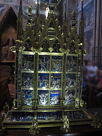 200px-Reliquiario_del_corporale,_lato_B,_01